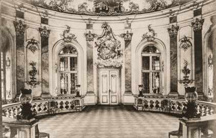 Schloss Bruchsal - Kuppelsaal - (Aufnahme und Abzug von Carl Ohler, undatiert; entnommen einem privaten Album des Fotografen; Album mit freundlicher Genehmigung zur Verfügung gestellt von Frau Margarethe Ohler-Grabenstein; Reproduktion durch Dr. Manfred Schneider, November 2021)