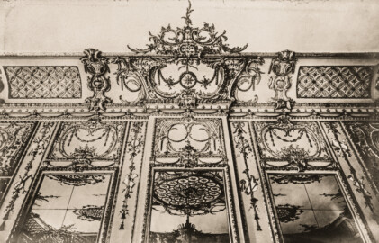 Schloss Bruchsal - Kammermusiksaal , Stuckornamente - (Aufnahme und Abzug von Carl Ohler, undatiert; entnommen einem privaten Album des Fotografen; Album mit freundlicher Genehmigung zur Verfügung gestellt von Frau Margarethe Ohler-Grabenstein; Reproduktion durch Dr. Manfred Schneider, November 2021)