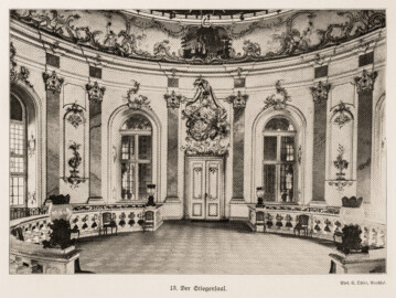 Schloss Bruchsal - Der Stiegensaal - (Fotograf: Carl Ohler, Bruchsal; Bildnachweis: Seite 35 des Buchs: "Anton Wetterer: Das Bruchsaler Schloß - Seine Baugeschichte und seine Kunst - Zur Zweihundertjahrfeier der Grundsteinlegung - 1922 herausgegeben - Zweite verbesserte Auflage, 1927 - Verlag C.F. Müller, Karlsruhe i.B."; Reproduktion durch Dr. Manfred Schneider, November 2021)