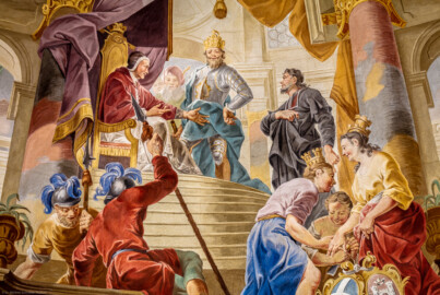 Schloss Bruchsal - Hauptbau / Corps de Logis - Beletage - Kuppelsaal - Von Norden - Ausschnitt aus dem südlichem Kuppelfresko - Vereinigung des Bistums Speyer mit der Propstei Weißenburg, die Bischof Philip II. von Flersheim 1545 bei Kaiser Karl V. erreichen konnte; auf der Treppe Karl V., links sitzend Papst Julius III., an der Treppe unten rechts Bischof Philipp II. von Flersheim; Personifikationen von Bruchsal (linke Figur, unten rechts) und Weißenburg (rechte Figur, unten rechts) reichen sich die Hände und werden von der „Unzertrennlichkeit“ (mittlere Figur, unten rechts) verbunden (urspünglich gemalt 1752 von Johannes Zick und Sohn Januarius, originalgetreu rekonstruiert 1966 von Karl Manninger) (aufgenommen im Mai 2018, am Nachmittag) Schloss Bruchsal - Hauptbau / Corps de Logis - Beletage - Kuppelsaal - Von Norden - Ausschnitt aus dem südlichem Kuppelfresko - Vereinigung des Bistums Speyer mit der Propstei Weißenburg, die Bischof Philip II. von Flersheim 1545 bei Kaiser Karl V. erreichen konnte; auf der Treppe Karl V., links sitzend Papst Julius III., an der Treppe unten rechts Bischof Philipp II. von Flersheim; Personifikationen von Bruchsal (linke Figur, unten rechts) und Weißenburg (rechte Figur, unten rechts) reichen sich die Hände und werden von der „Unzertrennlichkeit“ (mittlere Figur, unten rechts) verbunden (urspünglich gemalt 1752 von Johannes Zick und Sohn Januarius, originalgetreu rekonstruiert 1966 von Karl Manninger) (aufgenommen im Mai 2018, am Nachmittag)