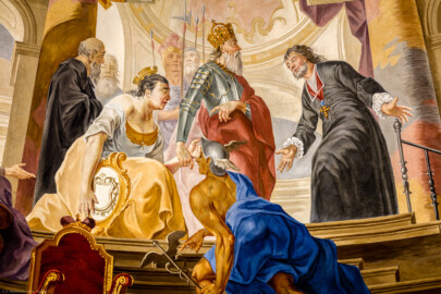 Schloss Bruchsal - Hauptbau / Corps de Logis - Beletage - Kuppelsaal Von Süden - Ausschnitt aus dem nördlichen Kuppelfresko - Bischof Konrad I. von Speyer (rechts) erhält im Jahr 1056 den Königshof Bruchsal aus der Hand von Kaiser Heinrich III. (Mitte); im Vordergrund kniet Merkur, der die Personifikation Bruchsals (links) auf den noch leeren Thron hinweist, um anzuzeigen, dass diese Stadt knapp 700 Jahre später einmal Bischofsresidenz werden würde (urspünglich gemalt 1752 von Johannes Zick und Sohn Januarius, originalgetreu rekonstruiert 1966 von Karl Manninger) (aufgenommen im Mai 2018, am Nachmittag) Schloss Bruchsal - Hauptbau / Corps de Logis - Beletage - Kuppelsaal Von Süden - Ausschnitt aus dem nördlichen Kuppelfresko - Bischof Konrad I. von Speyer (rechts) erhält im Jahr 1056 den Königshof Bruchsal aus der Hand von Kaiser Heinrich III. (Mitte); im Vordergrund kniet Merkur, der die Personifikation Bruchsals (links) auf den noch leeren Thron hinweist, um anzuzeigen, dass diese Stadt knapp 700 Jahre später einmal Bischofsresidenz werden würde (urspünglich gemalt 1752 von Johannes Zick und Sohn Januarius, originalgetreu rekonstruiert 1966 von Karl Manninger) (aufgenommen im Mai 2018, am Nachmittag)