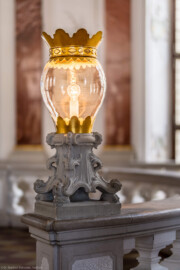 Schloss Bruchsal - Hauptbau / Corps de Logis - Von innen - Beletage - Kuppelsaal - Blick auf die südwestliche Laterne (aufgenommen im Juni 2018, am frühen Nachmittag) Schloss Bruchsal - Hauptbau / Corps de Logis - Von innen - Beletage - Kuppelsaal - Blick auf die südwestliche Laterne (aufgenommen im Juni 2018, am frühen Nachmittag)