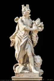 Schloss Bruchsal - Schlossgarten - Hauptachse, Südseite, 4. Skulptur von Osten - Skulptur "Die Erde" aus dem Skulpturenensemble "Vier Elemente" (Kopie von Hans Volker Dursy; Original gehauen 1761 von Joachim Günther, befindet sich im Gartensaal des Hauptbaus) (aufgenommen im September 2018, am Vormittag)