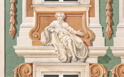 Schloss Bruchsal - Südliche Orangerie / Kavaliersbau - Von Außen - Nordseite - Von Norden - Blick auf die linke / östliche Allegorie bzw. Figur: "Antiker Philosoph" (ursprünglich gemalt von Giovanni Francesco Marchini, zwischen 1732 und 1737, restauriert von Josef Mariano Kitschker, zwischen 1900 und 1910, erneut restauriert 1976 von Klaus Siller (Fassadenmalerei) und  Walter Maschke (Allegorien)) (aufgenommen im September 2018, am späten Vormittag)