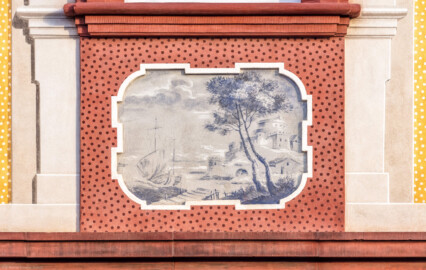 Schloss Bruchsal - Kirchenflügel / Hofkirche / St. Damian und Hugo - Von Westen - Untere rechte Landschaftgrisaille der Westfassade (ursprünglich gemalt von Giovanni Francesco Marchini, zwischen 1732 und 1737) (aufgenommen im September 2018, am späten Nachmittag) Schloss Bruchsal - Kirchenflügel / Hofkirche / St. Damian und Hugo - Von Westen - Untere rechte Landschaftgrisaille der Westfassade (ursprünglich gemalt von Giovanni Francesco Marchini, zwischen 1732 und 1737) (aufgenommen im September 2018, am späten Nachmittag)