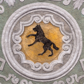 Schloss Bruchsal - Hauptbau - Erdgeschoss - Gartensaal / Sala Terrena - Gewölbefeld über der Osttür - 2. Wappenelement - Zählung beginnend an der Osttür, dann im Kreis nach Süden (Malereien ursprünglich von Giovanni Francesco Marchini, zwischen 1731 und 1736, restauriert von der Restauratoren-Arbeitsgemeinschaft Alfred Panowsky / Klaus Siller, 1982 bis 1986) (aufgenommen im November 2018, am Nachmittag) Schloss Bruchsal - Hauptbau - Erdgeschoss - Gartensaal / Sala Terrena - Gewölbefeld über der Osttür - 2. Wappenelement - Zählung beginnend an der Osttür, dann im Kreis nach Süden (Malereien ursprünglich von Giovanni Francesco Marchini, zwischen 1731 und 1736, restauriert von der Restauratoren-Arbeitsgemeinschaft Alfred Panowsky / Klaus Siller, 1982 bis 1986) (aufgenommen im November 2018, am Nachmittag)