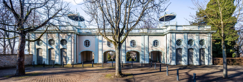 Bruchsal - Belvedere / Schießhaus - Von Außen / Von Osten - Blick auf die Ostfassade des Belvedere (ursprünglich erbaut 1756-61 nach Plänen von Leonhard Stahl) (aufgenommen im Januar 2019, am späten Vormittag) Bruchsal - Belvedere / Schießhaus - Von Außen / Von Osten - Blick auf die Ostfassade des Belvedere (ursprünglich erbaut 1756-61 nach Plänen von Leonhard Stahl) (aufgenommen im Januar 2019, am späten Vormittag)