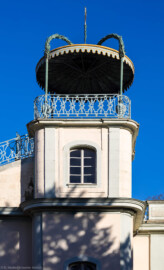 Bruchsal - Belvedere / Schießhaus - Von Außen / Von Westen - Blick auf einen Teil der Westfassade mit dem südlichen Pavillon, dem Treppenturm und dem Baldachin (ursprünglich erbaut 1756-61 nach Plänen von Leonhard Stahl) (aufgenommen im Februar 2019, am Nachmittag) Bruchsal - Belvedere / Schießhaus - Von Außen / Von Westen - Blick auf einen Teil der Westfassade mit dem südlichen Pavillon, dem Treppenturm und dem Baldachin (ursprünglich erbaut 1756-61 nach Plänen von Leonhard Stahl) (aufgenommen im Februar 2019, am Nachmittag)
