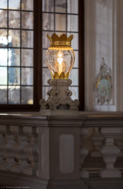 Schloss Bruchsal - Hauptbau / Corps de Logis - Beletage - Kuppelsaal - Blick auf die südöstliche Laterne (aufgenommen im Mai 2019, am Nachmittag) Schloss Bruchsal - Hauptbau / Corps de Logis - Beletage - Kuppelsaal - Blick auf die südöstliche Laterne (aufgenommen im Mai 2019, am Nachmittag)