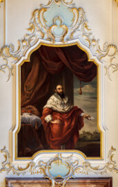 Schloss Bruchsal - Hauptbau / Corps de Logis - Beletage - Fürstensaal - Nordseite, Osten - Blick von Süden auf das Portrait von Philipp Christoph von Sötern (1610 bis 1652 Bischof von Speyer) (ursprünglich gemalt von Johannes Zick, um 1753; rekonstruiert von Walter Maschke, 1973 bis 1974) (aufgenommen im Juni 2019, am späten Vormittag)