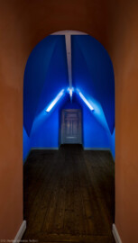 Waghäusel - Eremitage - Hauptbau - Von Innen / 2. Obergeschoss - Blick in einen der blauen Räume (aufgenommen im Juli 2019, am frühen Nachmittag) Waghäusel - Eremitage - Hauptbau - Von Innen / 2. Obergeschoss - Blick in einen der blauen Räume (aufgenommen im Juli 2019, am frühen Nachmittag)