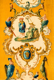 Schloss Bruchsal - Hauptbau / Corps de Logis - Beletage - Musikzimmer - Südliche Wand, ganz rechts - Ausschnitt unterhalb der Mitte aus einer Savonnerie mit chinoisen Motiven (Entwurf von Johann Martin Metz; hergestellt in der Kurkölnischen Savonneriemanufaktur in Bonn, zwischen 1758 und 1761) (aufgenommen im November 2019, am späten Vormittag) Schloss Bruchsal - Hauptbau / Corps de Logis - Beletage - Musikzimmer - Südliche Wand, ganz rechts - Ausschnitt unterhalb der Mitte aus einer Savonnerie mit chinoisen Motiven (Entwurf von Johann Martin Metz; hergestellt in der Kurkölnischen Savonneriemanufaktur in Bonn, zwischen 1758 und 1761) (aufgenommen im November 2019, am späten Vormittag)