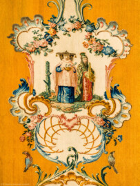 Schloss Bruchsal - Hauptbau / Corps de Logis - Beletage - Musikzimmer - Östliche Wand, direkt links des Durchgangs zum Thronsaal - Ausschnitt oberhalb der Mitte aus einer Savonnerie mit chinoisen Motiven (Entwurf von Johann Martin Metz; hergestellt in der Kurkölnischen Savonneriemanufaktur in Bonn, zwischen 1758 und 1761) (aufgenommen im November 2019, am frühen Nachmittag) Schloss Bruchsal - Hauptbau / Corps de Logis - Beletage - Musikzimmer - Östliche Wand, direkt links des Durchgangs zum Thronsaal - Ausschnitt oberhalb der Mitte aus einer Savonnerie mit chinoisen Motiven (Entwurf von Johann Martin Metz; hergestellt in der Kurkölnischen Savonneriemanufaktur in Bonn, zwischen 1758 und 1761) (aufgenommen im November 2019, am frühen Nachmittag)