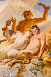 Schloss Bruchsal - Hauptbau / Corps de Logis - Beletage - Marmorsaal / Kaisersaal - Deckenfresko, äußere Zone, nordöstlich des Zentrums - Von Westen - Darstellung betrunkener Satyrn mit Weinkelchen (Deckenfresko urspünglich gemalt 1754 von Johannes Zick, originalgetreu rekonstruiert 1971 bis 1974 von Wolfram Köberl; Stuck urspünglich von Johann Michael Feuchtmayer dem Jüngeren, rekonstruiert 1962 bis 1969 von Jakob und Josef Schnitzer) (aufgenommen im Januar 2020, am Nachmittag) Schloss Bruchsal - Hauptbau / Corps de Logis - Beletage - Marmorsaal / Kaisersaal - Deckenfresko, äußere Zone, nordöstlich des Zentrums - Von Westen - Darstellung betrunkener Satyrn mit Weinkelchen (Deckenfresko urspünglich gemalt 1754 von Johannes Zick, originalgetreu rekonstruiert 1971 bis 1974 von Wolfram Köberl; Stuck urspünglich von Johann Michael Feuchtmayer dem Jüngeren, rekonstruiert 1962 bis 1969 von Jakob und Josef Schnitzer) (aufgenommen im Januar 2020, am Nachmittag)