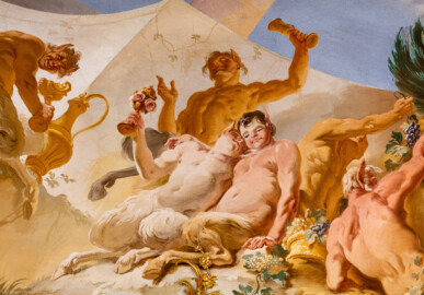 Schloss Bruchsal - Hauptbau / Corps de Logis - Beletage - Marmorsaal / Kaisersaal - Deckenfresko, äußere Zone, nordöstlich des Zentrums - Von Westen - Darstellung betrunkener Satyrn mit Weinkelchen (Deckenfresko urspünglich gemalt 1754 von Johannes Zick, originalgetreu rekonstruiert 1971 bis 1974 von Wolfram Köberl; Stuck urspünglich von Johann Michael Feuchtmayer dem Jüngeren, rekonstruiert 1962 bis 1969 von Jakob und Josef Schnitzer) (aufgenommen im Januar 2020, am Nachmittag) Schloss Bruchsal - Hauptbau / Corps de Logis - Beletage - Marmorsaal / Kaisersaal - Deckenfresko, äußere Zone, nordöstlich des Zentrums - Von Westen - Darstellung betrunkener Satyrn mit Weinkelchen (Deckenfresko urspünglich gemalt 1754 von Johannes Zick, originalgetreu rekonstruiert 1971 bis 1974 von Wolfram Köberl; Stuck urspünglich von Johann Michael Feuchtmayer dem Jüngeren, rekonstruiert 1962 bis 1969 von Jakob und Josef Schnitzer) (aufgenommen im Januar 2020, am Nachmittag)