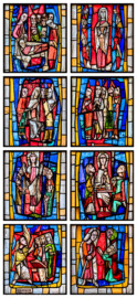 Waghäusel - Wallfahrtskirche - Von innen - Alter Chor - Nordostwand  - Rechtes / östliches Fenster - Von Südwesten - Fenster "Die Verherrlichung Christi und Mariens" - Collage aus allen Feldern des Chorfensters (Anordnung analog dem Fenster) (Entwurf von Valentin Peter Feuerstein, Neckarsteinach, 1960; Ausführung von der Glaswerkstatt Meysen, Heidelberg) (aufgenommen im Februar 2020, am späten Vormittag)