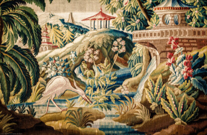 Schloss Bruchsal - Hauptbau / Corps de Logis - Beletage - Vorzimmer - Westliche Wand - Ausschnitt aus der Tapisserie "Ausblick auf Tempel und Wasserfall" aus der fünfteiligen Folge "Exotische Landschaften" (Inv.Nr. G 134; Höhe x Breite: 296 cm x 374 cm; Marke / Signatur: MR.DAVBVSSON / P.COVLODON; hergestellt in der Manufacture Royale d'Aubusson, Ateliers Reynaud und Pierre Couloudon, 2. Viertel / Mitte 18. Jahrhundert) (aufgenommen im Mai 2020, um die Mittagszeit) Schloss Bruchsal - Hauptbau / Corps de Logis - Beletage - Vorzimmer - Westliche Wand - Ausschnitt aus der Tapisserie "Ausblick auf Tempel und Wasserfall" aus der fünfteiligen Folge "Exotische Landschaften" (Inv.Nr. G 134; Höhe x Breite: 296 cm x 374 cm; Marke / Signatur: MR.DAVBVSSON / P.COVLODON; hergestellt in der Manufacture Royale d'Aubusson, Ateliers Reynaud und Pierre Couloudon, 2. Viertel / Mitte 18. Jahrhundert) (aufgenommen im Mai 2020, um die Mittagszeit)