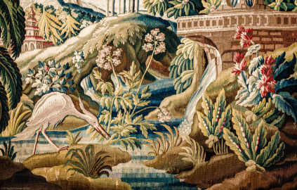 Schloss Bruchsal - Hauptbau / Corps de Logis - Beletage - Vorzimmer - Westliche Wand - Ausschnitt aus der Tapisserie "Ausblick auf Tempel und Wasserfall" aus der fünfteiligen Folge "Exotische Landschaften" (Inv.Nr. G 134; Höhe x Breite: 296 cm x 374 cm; Marke / Signatur: MR.DAVBVSSON / P.COVLODON; hergestellt in der Manufacture Royale d'Aubusson, Ateliers Reynaud und Pierre Couloudon, 2. Viertel / Mitte 18. Jahrhundert) (aufgenommen im Mai 2020, am frühen Nachmittag) Schloss Bruchsal - Hauptbau / Corps de Logis - Beletage - Vorzimmer - Westliche Wand - Ausschnitt aus der Tapisserie "Ausblick auf Tempel und Wasserfall" aus der fünfteiligen Folge "Exotische Landschaften" (Inv.Nr. G 134; Höhe x Breite: 296 cm x 374 cm; Marke / Signatur: MR.DAVBVSSON / P.COVLODON; hergestellt in der Manufacture Royale d'Aubusson, Ateliers Reynaud und Pierre Couloudon, 2. Viertel / Mitte 18. Jahrhundert) (aufgenommen im Mai 2020, am frühen Nachmittag)