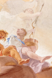 Schloss Bruchsal - Hauptbau / Corps de Logis - Beletage - Marmorsaal / Kaisersaal - Deckenfresko, Innere Zone, Südöstlich des Zentrums - Oben: Darstellung der Göttin der Jagd Diana / Artemis, mit Pfeil und Bogen und einer Mondsichel auf dem Kopf; unten: ein Mädchen mit einem Korb mit Früchten (Deckenfresko urspünglich gemalt 1754 von Johannes Zick, originalgetreu rekonstruiert 1971 bis 1974 von Wolfram Köberl; Stuck urspünglich von Johann Michael Feuchtmayer dem Jüngeren, rekonstruiert 1962 bis 1969 von Jakob und Josef Schnitzer) (aufgenommen im Juli 2020, am Nachmittag) Schloss Bruchsal - Hauptbau / Corps de Logis - Beletage - Marmorsaal / Kaisersaal - Deckenfresko, Innere Zone, Südöstlich des Zentrums - Oben: Darstellung der Göttin der Jagd Diana / Artemis, mit Pfeil und Bogen und einer Mondsichel auf dem Kopf; unten: ein Mädchen mit einem Korb mit Früchten (Deckenfresko urspünglich gemalt 1754 von Johannes Zick, originalgetreu rekonstruiert 1971 bis 1974 von Wolfram Köberl; Stuck urspünglich von Johann Michael Feuchtmayer dem Jüngeren, rekonstruiert 1962 bis 1969 von Jakob und Josef Schnitzer) (aufgenommen im Juli 2020, am Nachmittag)