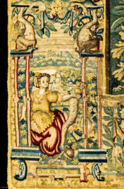 Schloss Bruchsal - Hauptbau / Corps de Logis - Von innen - Beletage - Gelbes Zimmer - Ostwand, nördliche Seite - Ausschnitt (untere linke Ecke der Bordüre) aus der Tapisserie "David besänftigt Saul mit Saitenspiel" der sechsteiligen Folge mit Szenen aus dem Alten Testament (hier: Episode aus der Geschichte Davids, 1. Buch Samuel, Kapitel 18; Inv.Nr. G 115; Höhe x Breite: 274 cm x 328 cm; hergestellt von Martin II Reymbouts in Brüssel, um 1600; restauriert 1965/66 und nach 2007) (aufgenommen im Oktober 2020, am frühen Nachmittag) Schloss Bruchsal - Hauptbau / Corps de Logis - Von innen - Beletage - Gelbes Zimmer - Ostwand, nördliche Seite - Ausschnitt (untere linke Ecke der Bordüre) aus der Tapisserie "David besänftigt Saul mit Saitenspiel" der sechsteiligen Folge mit Szenen aus dem Alten Testament (hier: Episode aus der Geschichte Davids, 1. Buch Samuel, Kapitel 18; Inv.Nr. G 115; Höhe x Breite: 274 cm x 328 cm; hergestellt von Martin II Reymbouts in Brüssel, um 1600; restauriert 1965/66 und nach 2007) (aufgenommen im Oktober 2020, am frühen Nachmittag)