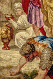 Schloss Bruchsal - Hauptbau / Corps de Logis - Von innen - Beletage - Thronsaal - Südwand, westliche Seite - Ausschnitt aus der Tapisserie "Aristides opfert den Manen" aus der siebenteiligen Folge "Berühmte Männer nach Plutarch" (Inv.Nr. G 167; Höhe x Breite: 379 cm x 408 cm; entstanden um 1735/1745 in der Werkstatt von Daniel und Urban Leyniers und Hendrik Reydams in Brüssel; Entwürfe von Victor Honoré Janssens ; restauriert 1966 und nach 2007) (aufgenommen im Januar 2021, am Nachmittag) Schloss Bruchsal - Hauptbau / Corps de Logis - Von innen - Beletage - Thronsaal - Südwand, westliche Seite - Ausschnitt aus der Tapisserie "Aristides opfert den Manen" aus der siebenteiligen Folge "Berühmte Männer nach Plutarch" (Inv.Nr. G 167; Höhe x Breite: 379 cm x 408 cm; entstanden um 1735/1745 in der Werkstatt von Daniel und Urban Leyniers und Hendrik Reydams in Brüssel; Entwürfe von Victor Honoré Janssens ; restauriert 1966 und nach 2007) (aufgenommen im Januar 2021, am Nachmittag)