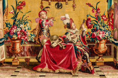 Schloss Bruchsal - Hauptbau / Corps de Logis - Von innen - Beletage - Jagdzimmer - Nördliche Wand, Westseite - Ausschnitt aus der Tapisserie "Musikanten" aus der "Groteskenserie" (Inv.Nr. G 104; Höhe x Breite: 335 cm x 205 cm; hergestellt in der Werkstatt von Philippe Behagle (Vater oder Sohn) in Beauvais zwischen 1685 und 1719; Entwürfe von Jean-Baptiste Monnoyer, Guy-Louis de Vernansal, Jean-Baptiste B(e)lin de Fontenay; restauriert 1960 und nach 2007) (aufgenommen im Februar 2021, am Nachmittag) Schloss Bruchsal - Hauptbau / Corps de Logis - Von innen - Beletage - Jagdzimmer - Nördliche Wand, Westseite - Ausschnitt aus der Tapisserie "Musikanten" aus der "Groteskenserie" (Inv.Nr. G 104; Höhe x Breite: 335 cm x 205 cm; hergestellt in der Werkstatt von Philippe Behagle (Vater oder Sohn) in Beauvais zwischen 1685 und 1719; Entwürfe von Jean-Baptiste Monnoyer, Guy-Louis de Vernansal, Jean-Baptiste B(e)lin de Fontenay; restauriert 1960 und nach 2007) (aufgenommen im Februar 2021, am Nachmittag)