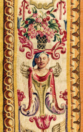 Schloss Bruchsal - Hauptbau / Corps de Logis - Von innen - Beletage - Jagdzimmer - Nördliche Wand, Westseite - Ausschnitt aus der Bordüre (links, unterhalb der Mitte) der Tapisserie "Musikanten" aus der "Groteskenserie" (Inv.Nr. G 104; Höhe x Breite: 335 cm x 205 cm; hergestellt in der Werkstatt von Philippe Behagle (Vater oder Sohn) in Beauvais zwischen 1685 und 1719; Entwürfe von Jean-Baptiste Monnoyer, Guy-Louis de Vernansal, Jean-Baptiste B(e)lin de Fontenay; restauriert 1960 und nach 2007) (aufgenommen im Februar 2021, am Nachmittag) Schloss Bruchsal - Hauptbau / Corps de Logis - Von innen - Beletage - Jagdzimmer - Nördliche Wand, Westseite - Ausschnitt aus der Bordüre (links, unterhalb der Mitte) der Tapisserie "Musikanten" aus der "Groteskenserie" (Inv.Nr. G 104; Höhe x Breite: 335 cm x 205 cm; hergestellt in der Werkstatt von Philippe Behagle (Vater oder Sohn) in Beauvais zwischen 1685 und 1719; Entwürfe von Jean-Baptiste Monnoyer, Guy-Louis de Vernansal, Jean-Baptiste B(e)lin de Fontenay; restauriert 1960 und nach 2007) (aufgenommen im Februar 2021, am Nachmittag)