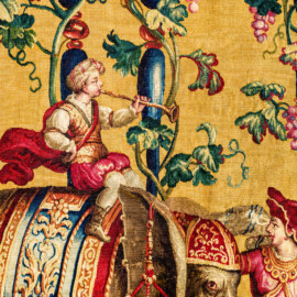 Schloss Bruchsal - Hauptbau / Corps de Logis - Von innen - Beletage - Jagdzimmer - Südliche Wand, rechte Seite - Ausschnitt aus der Tapisserie "Elefantentreiber" aus der "Groteskenserie" (Inv.Nr. G 106; Höhe x Breite 337 cm x 358 cm; hergestellt in der Werkstatt von Philippe Behagle (Vater oder Sohn) in Beauvais zwischen 1685 und 1719; Entwürfe von Jean-Baptiste Monnoyer, Guy-Louis de Vernansal, Jean-Baptiste B(e)lin de Fontenay; restauriert 1960 und nach 2007) (aufgenommen im März 2021, um die Mittagszeit) Schloss Bruchsal - Hauptbau / Corps de Logis - Von innen - Beletage - Jagdzimmer - Südliche Wand, rechte Seite - Ausschnitt aus der Tapisserie "Elefantentreiber" aus der "Groteskenserie" (Inv.Nr. G 106; Höhe x Breite 337 cm x 358 cm; hergestellt in der Werkstatt von Philippe Behagle (Vater oder Sohn) in Beauvais zwischen 1685 und 1719; Entwürfe von Jean-Baptiste Monnoyer, Guy-Louis de Vernansal, Jean-Baptiste B(e)lin de Fontenay; restauriert 1960 und nach 2007) (aufgenommen im März 2021, um die Mittagszeit)