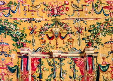 Schloss Bruchsal - Hauptbau / Corps de Logis - Von innen - Beletage - Jagdzimmer - Südliche Wand, rechte Seite - Ausschnitt aus der Tapisserie "Elefantentreiber" aus der "Groteskenserie" (Inv.Nr. G 106; Höhe x Breite 337 cm x 358 cm; hergestellt in der Werkstatt von Philippe Behagle (Vater oder Sohn) in Beauvais zwischen 1685 und 1719; Entwürfe von Jean-Baptiste Monnoyer, Guy-Louis de Vernansal, Jean-Baptiste B(e)lin de Fontenay; restauriert 1960 und nach 2007) (aufgenommen im März 2021, um die Mittagszeit) Schloss Bruchsal - Hauptbau / Corps de Logis - Von innen - Beletage - Jagdzimmer - Südliche Wand, rechte Seite - Ausschnitt aus der Tapisserie "Elefantentreiber" aus der "Groteskenserie" (Inv.Nr. G 106; Höhe x Breite 337 cm x 358 cm; hergestellt in der Werkstatt von Philippe Behagle (Vater oder Sohn) in Beauvais zwischen 1685 und 1719; Entwürfe von Jean-Baptiste Monnoyer, Guy-Louis de Vernansal, Jean-Baptiste B(e)lin de Fontenay; restauriert 1960 und nach 2007) (aufgenommen im März 2021, um die Mittagszeit)