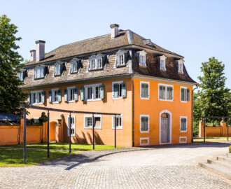 Waghäusel - Eremitage - Von Außen - Von Osten - Blick auf den südöstlichen Kavalierspavillon, den "Küchenbau" (aufgenommen im Juni 2021, am späten Vormittag)