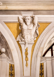 Schloss Bruchsal - Hauptbau / Corps de Logis - Erdgeschoss - Eingangshalle / Intrada - Ostseite - Blick auf die nördliche (linke) Herme (Malerei ursprünglich von Giovanni Francesco Marchini, restauriert von Hermenegild Peiker) (aufgenommen im September 2021, am Nachmittag) Schloss Bruchsal - Hauptbau / Corps de Logis - Erdgeschoss - Eingangshalle / Intrada - Ostseite - Blick auf die nördliche (linke) Herme (Malerei ursprünglich von Giovanni Francesco Marchini, restauriert von Hermenegild Peiker) (aufgenommen im September 2021, am Nachmittag)