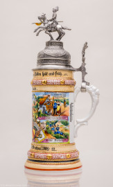 Städtisches Museum Bruchsal - Schloss Bruchsal - Hauptbau / Corps de Logis - Nördlicher Raum, Bereich Gelbe Dragoner - Rechte Seite eines Reservistenkrugs des ehemaligen Dragoners Bloch (Dienstzeit 1909-1912) (Bildnis unterhalb der Mitte: Friedrich II., Großherzog von Baden (reg. 1907-1918); Inschriften von oben nach unten: Deckel: Mitte "Reserve hat Ruh", links "Ihr Brüder stosst die Glässer an - es lebe der Reservemann", rechts "Der treu gedient hat seine Zeit - dem sei ein volles Glas geweiht"; Krug ganz oben, Mitte: "Stolz zu Roß die Cavallerie auf dem Posten spät und früh"; darunter: "Reservist Bloch"; darunter, Mitte: "So lang ich leben werde vergessen werd ichs nie - Ich bin ein Lanzenreiter der deutschen Cavallerie", darunter "Sieg oder Tod", darunter "Ob zu Fuß oder zu Pferd - Oder hinter der Kanone - Schützen wir der Heimat Herd - Und dem Fürsten seine Krone"; links: "Wenn Dragoner patroullieren - Und den stärksten Feind aufspüren - Aufklären tun sie das Gelände - Der Feind fällt ihnen in die Hände"; rechts: "Die Trompete ruft zum Scheiden - Drum mein Mädchen lebe wohl" und "Des Reservisten letzte Einquartierung" und "Behüt dich Gott, es wär so schön gewesen - Behüt dich Gott, es hat nicht sollen sein"; darunter links und rechts "Erinnerung an meine Dienstzeit"; darunter Mitte "3. Esk. 2. Bad. Drag. Regt. Nr 21. Bruchsal. 1909-12."; Rückseite: links: "Reservist Bloch Blumhofer Dinger Dinkel Gerstner Gräble Häfele Hoffmann Melin Jakobi Klump Kramb Lotz", rechts: "Reservist Mantel Renz Michils Schuster Schwarz Schreiber Steinmann Stiebing Stoffel Weigel Weis Ziegler"; Inv.Nr. 2008.1) (aufgenommen im September 2021, am frühen Nachmittag) Städtisches Museum Bruchsal - Schloss Bruchsal - Hauptbau / Corps de Logis - Nördlicher Raum, Bereich Gelbe Dragoner - Rechte Seite eines Reservistenkrugs des ehemaligen Dragoners Bloch (Dienstzeit 1909-1912) (Bildnis unterhalb der Mitte: Friedrich II., Großherzog von Baden (reg. 1907-1918); Inschriften von oben nach unten: Deckel: Mitte "Reserve hat Ruh", links "Ihr Brüder stosst die Glässer an - es lebe der Reservemann", rechts "Der treu gedient hat seine Zeit - dem sei ein volles Glas geweiht"; Krug ganz oben, Mitte: "Stolz zu Roß die Cavallerie auf dem Posten spät und früh"; darunter: "Reservist Bloch"; darunter, Mitte: "So lang ich leben werde vergessen werd ichs nie - Ich bin ein Lanzenreiter der deutschen Cavallerie", darunter "Sieg oder Tod", darunter "Ob zu Fuß oder zu Pferd - Oder hinter der Kanone - Schützen wir der Heimat Herd - Und dem Fürsten seine Krone"; links: "Wenn Dragoner patroullieren - Und den stärksten Feind aufspüren - Aufklären tun sie das Gelände - Der Feind fällt ihnen in die Hände"; rechts: "Die Trompete ruft zum Scheiden - Drum mein Mädchen lebe wohl" und "Des Reservisten letzte Einquartierung" und "Behüt dich Gott, es wär so schön gewesen - Behüt dich Gott, es hat nicht sollen sein"; darunter links und rechts "Erinnerung an meine Dienstzeit"; darunter Mitte "3. Esk. 2. Bad. Drag. Regt. Nr 21. Bruchsal. 1909-12."; Rückseite: links: "Reservist Bloch Blumhofer Dinger Dinkel Gerstner Gräble Häfele Hoffmann Melin Jakobi Klump Kramb Lotz", rechts: "Reservist Mantel Renz Michils Schuster Schwarz Schreiber Steinmann Stiebing Stoffel Weigel Weis Ziegler"; Inv.Nr. 2008.1) (aufgenommen im September 2021, am frühen Nachmittag)