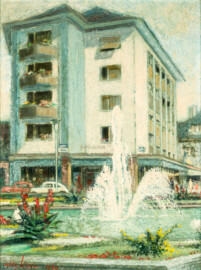 Städtisches Museum Bruchsal - Schloss Bruchsal - Hauptbau / Corps de Logis - Werke Willy Klein - "Schönbornplatz nach Norden" / "Der Nierlesbrunnen mit Blick auf die Eisdiele Bertolini" (gemalt 1960 von Willy Klein (1902-1985); Ölgemälde; Bild Breite x Höhe: 57,5 cm x 75,5 cm; Rahmen weiß; Inv.Nr. 62.14) (aufgenommen im September 2021, am Nachmittag)