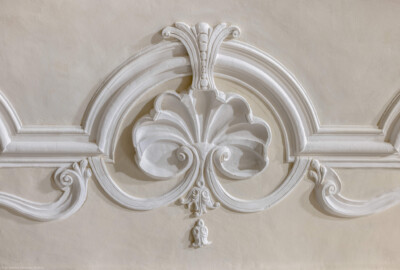 Bruchsal - Peterskirche / St. Peter - Von Innen - Westliches Querschiff - Gewölbe - Stuckarbeit (aufgenommen im Oktober 2021, um die Mittagszeit, nach der Renovierung) Bruchsal - Peterskirche / St. Peter - Von Innen - Westliches Querschiff - Gewölbe - Stuckarbeit (aufgenommen im Oktober 2021, um die Mittagszeit, nach der Renovierung)