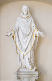 Bruchsal - Peterskirche / St. Peter - Östliches Querschiff, Südseite - Blick auf die Herz-Jesu-Figur (Statue gefertigt 1907 von dem Offenburger Bildhauer Peter Valentin (1877-1962)) (aufgenommen im März 2022, am späten Vormittag, nach der Renovierung)