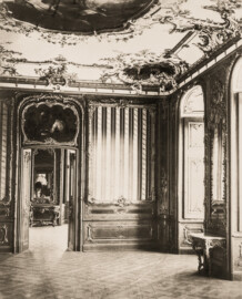 Schloss Bruchsal - Gelbes Zimmer - Seite 23 - Auszug aus: "Georg Maria Eckert: Das Schloss zu Bruchsal in Photographieen / Rococo Ornamente aus dem Schlosse zu Bruchsal, 1871"; Digitalisat der Württembergische Landesbibliothek Stuttgart; Persistente URL: http://digital.wlb-stuttgart.de/purl/bsz517721902; gemeinfrei Schloss Bruchsal - Gelbes Zimmer - Seite 23 - Auszug aus: "Georg Maria Eckert: Das Schloss zu Bruchsal in Photographieen / Rococo Ornamente aus dem Schlosse zu Bruchsal, 1871"; Digitalisat der Württembergische Landesbibliothek Stuttgart; Persistente URL: http://digital.wlb-stuttgart.de/purl/bsz517721902; gemeinfrei