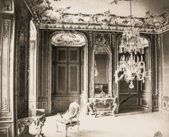 Schloss Bruchsal - Rotes Zimmer - Seite 31 - Auszug aus: "Georg Maria Eckert: Das Schloss zu Bruchsal in Photographieen / Rococo Ornamente aus dem Schlosse zu Bruchsal, 1871"; Digitalisat der Württembergische Landesbibliothek Stuttgart; Persistente URL: http://digital.wlb-stuttgart.de/purl/bsz517721902; gemeinfrei Schloss Bruchsal - Rotes Zimmer - Seite 31 - Auszug aus: "Georg Maria Eckert: Das Schloss zu Bruchsal in Photographieen / Rococo Ornamente aus dem Schlosse zu Bruchsal, 1871"; Digitalisat der Württembergische Landesbibliothek Stuttgart; Persistente URL: http://digital.wlb-stuttgart.de/purl/bsz517721902; gemeinfrei