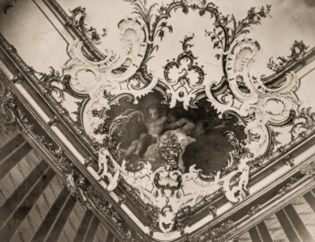 Schloss Bruchsal - Stuckornament - Seite 59 - Auszug aus: "Georg Maria Eckert: Das Schloss zu Bruchsal in Photographieen / Rococo Ornamente aus dem Schlosse zu Bruchsal, 1871"; Digitalisat der Württembergische Landesbibliothek Stuttgart; Persistente URL: http://digital.wlb-stuttgart.de/purl/bsz517721902; gemeinfrei Schloss Bruchsal - Stuckornament - Seite 59 - Auszug aus: "Georg Maria Eckert: Das Schloss zu Bruchsal in Photographieen / Rococo Ornamente aus dem Schlosse zu Bruchsal, 1871"; Digitalisat der Württembergische Landesbibliothek Stuttgart; Persistente URL: http://digital.wlb-stuttgart.de/purl/bsz517721902; gemeinfrei