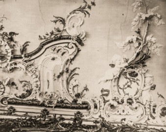 Schloss Bruchsal - Stuckornament - Seite 61 - Auszug aus: "Georg Maria Eckert: Das Schloss zu Bruchsal in Photographieen / Rococo Ornamente aus dem Schlosse zu Bruchsal, 1871"; Digitalisat der Württembergische Landesbibliothek Stuttgart; Persistente URL: http://digital.wlb-stuttgart.de/purl/bsz517721902; gemeinfrei Schloss Bruchsal - Stuckornament - Seite 61 - Auszug aus: "Georg Maria Eckert: Das Schloss zu Bruchsal in Photographieen / Rococo Ornamente aus dem Schlosse zu Bruchsal, 1871"; Digitalisat der Württembergische Landesbibliothek Stuttgart; Persistente URL: http://digital.wlb-stuttgart.de/purl/bsz517721902; gemeinfrei