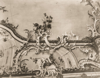 Schloss Bruchsal - Stuckornament - Seite 83 - Auszug aus: "Georg Maria Eckert: Das Schloss zu Bruchsal in Photographieen / Rococo Ornamente aus dem Schlosse zu Bruchsal, 1871"; Digitalisat der Württembergische Landesbibliothek Stuttgart; Persistente URL: http://digital.wlb-stuttgart.de/purl/bsz517721902; gemeinfrei Schloss Bruchsal - Stuckornament - Seite 83 - Auszug aus: "Georg Maria Eckert: Das Schloss zu Bruchsal in Photographieen / Rococo Ornamente aus dem Schlosse zu Bruchsal, 1871"; Digitalisat der Württembergische Landesbibliothek Stuttgart; Persistente URL: http://digital.wlb-stuttgart.de/purl/bsz517721902; gemeinfrei