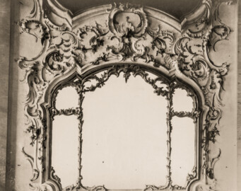 Schloss Bruchsal - Stuckornament - Seite 111 - Auszug aus: "Georg Maria Eckert: Das Schloss zu Bruchsal in Photographieen / Rococo Ornamente aus dem Schlosse zu Bruchsal, 1871"; Digitalisat der Württembergische Landesbibliothek Stuttgart; Persistente URL: http://digital.wlb-stuttgart.de/purl/bsz517721902; gemeinfrei Schloss Bruchsal - Stuckornament - Seite 111 - Auszug aus: "Georg Maria Eckert: Das Schloss zu Bruchsal in Photographieen / Rococo Ornamente aus dem Schlosse zu Bruchsal, 1871"; Digitalisat der Württembergische Landesbibliothek Stuttgart; Persistente URL: http://digital.wlb-stuttgart.de/purl/bsz517721902; gemeinfrei