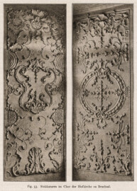 Schloss Bruchsal - Hofkirche / Schlosskirche - Stukkaturen im Chor der Hofkirche zu Bruchsal (Bildnachweis: Universitätsbibliothek Heidelberg, "Rott, Hans; Kraus, Franz Xaver [Hrsg.]: Die Kunstdenkmäler des Grossherzogthums Baden (Band 9,2): Die Kunstdenkmäler des Amtsbezirks Bruchsal (Kreis Karlsruhe). Tübingen, 1913", Seite 132 - CC-BY-SA-3.0. https://digi.ub.uni-heidelberg.de/diglit/kdm9bd2)