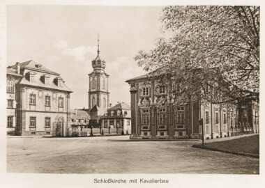Bruchsal - Schloßkirche mit Kavalierbau, um 1911 (Bildnachweis: Landesarchiv Baden-Württemberg, Abt. Generallandesarchiv Karlsruhe 69 Baden, Sammlung 1995 F I Nr. 85, 12; http://www.landesarchiv-bw.de/plink/?f=4-2080917; CC BY 3.0 DE)