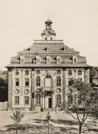 Das Bruchsaler Schloss - Kanzleibau [30] 1729 begonnen (Blatt 19 der Mappe "Fritz Hirsch: Das Bruchsaler Schloss aus Anlass der Renovation (1900-1909)", erschienen: Heidelberg, Carl Winter's Universitätsbuchhandlung, 1910; Mappe aus dem Bestand des Städtischen Museums Bruchsal; Reproduktion durch Dr. Manfred Schneider, mit freundlicher Genehmigung des Museums)