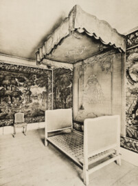 Das Bruchsaler Schloss - Corps de Logis (163), Das Bett Huttens nach 1761 (Blatt 63 der Mappe "Fritz Hirsch: Das Bruchsaler Schloss aus Anlass der Renovation (1900-1909)", erschienen: Heidelberg, Carl Winter's Universitätsbuchhandlung, 1910; Mappe aus dem Bestand des Städtischen Museums Bruchsal; Reproduktion durch Dr. Manfred Schneider, mit freundlicher Genehmigung des Museums) Das Bruchsaler Schloss - Corps de Logis (163), Das Bett Huttens nach 1761 (Blatt 63 der Mappe "Fritz Hirsch: Das Bruchsaler Schloss aus Anlass der Renovation (1900-1909)", erschienen: Heidelberg, Carl Winter's Universitätsbuchhandlung, 1910; Mappe aus dem Bestand des Städtischen Museums Bruchsal; Reproduktion durch Dr. Manfred Schneider, mit freundlicher Genehmigung des Museums)