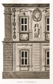 Schloss Bruchsal -- Schmalseite des Kammerflügels -- Blatt 27 -- Schmalseite des Kammerflügels. Fassadenmalerei Marchinis 1731-36 -- "Fritz Hirsch - Das Bruchsaler Schloss aus Anlass der Renovation (1900 - 1909) -1910"; Digitalisat der Württembergische Landesbibliothek Stuttgart; Persistente URL: http://digital.wlb-stuttgart.de/purl/bsz517378221
