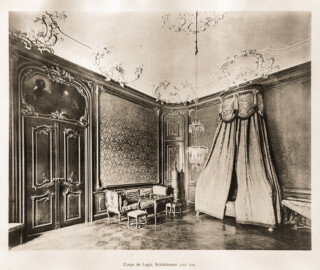Schloss Bruchsal -- Corps de Logis, Schlafzimmer, ca. 1756 -- Blatt 44 -- "Fritz Hirsch - Das Bruchsaler Schloss aus Anlass der Renovation (1900 - 1909) -1910"; Digitalisat der Württembergische Landesbibliothek Stuttgart; Persistente URL: http://digital.wlb-stuttgart.de/purl/bsz517378221