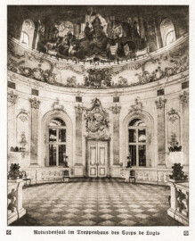 Schloss Bruchsal - Rotundensaal im Treppenhaus des Corps de Logis (Bildnachweis: Dr. Walter Bombe: Das Schloß zu Bruchsal; in: Velhagen & Klasing's Monatshefte, 32. Jahrgang, 1917-1918, 1. Band, Seite 292; mit freundlicher Genehmigung zur Verfügung gestellt von Andreas Froncala, Berlin)