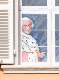 Schloss und Schlossgarten Schwetzingen - Schloss - Nordflügel / Hofkavaliersflügel - Querbau - Von Osten - Blick auf das obere linke Fenster der Schlosskapelle; Carl Theodor (eine gemalte Figur) blickt aus dem (gemalten) Scheinfenster (in Höhe der Hofloge) auf den Ehrenhof herunter (NordFlügel: L-förmig, Länge x Breite Längsbau ca. 50 x 14 Meter, Querbau ca. 15 x 12 Meter; Architekt: Johann Adam Breunig (1660-1727); Fertigstellung: 1710) (aufgenommen im Mai 2023, am Vormittag)