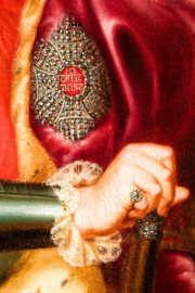 Schloss und Schlossgarten Schwetzingen - Schloss - Mittelbau - Von innen - 1. Obergeschoss - Appartment des Kurfürsten - Erstes Vorzimmer - Westwand, links der Tür zum zweiten Vorzimmer - Porträt von Kurfürst Carl Theodor (1724-1799, reg. 1742-1799); gekleidet in einer Paraderüstung mit umgehängtem Mantel, in der Rechten der Marschallstab, an seiner linken Brust ein Bruststern des Ordens des Heiligen Hubertus (kurz Hubertusorden) mit der Abkürzung der Ordensdevise "In Treue fest" als Inschrift (Maler: Heinrich Carl Brandt (1724-1787); Datierung: um 1767) (aufgenommen im Dezember 2023, am Nachmittag) Schloss und Schlossgarten Schwetzingen - Schloss - Mittelbau - Von innen - 1. Obergeschoss - Appartment des Kurfürsten - Erstes Vorzimmer - Westwand, links der Tür zum zweiten Vorzimmer - Porträt von Kurfürst Carl Theodor (1724-1799, reg. 1742-1799); gekleidet in einer Paraderüstung mit umgehängtem Mantel, in der Rechten der Marschallstab, an seiner linken Brust ein Bruststern des Ordens des Heiligen Hubertus (kurz Hubertusorden) mit der Abkürzung der Ordensdevise "In Treue fest" als Inschrift (Maler: Heinrich Carl Brandt (1724-1787); Datierung: um 1767) (aufgenommen im Dezember 2023, am Nachmittag)